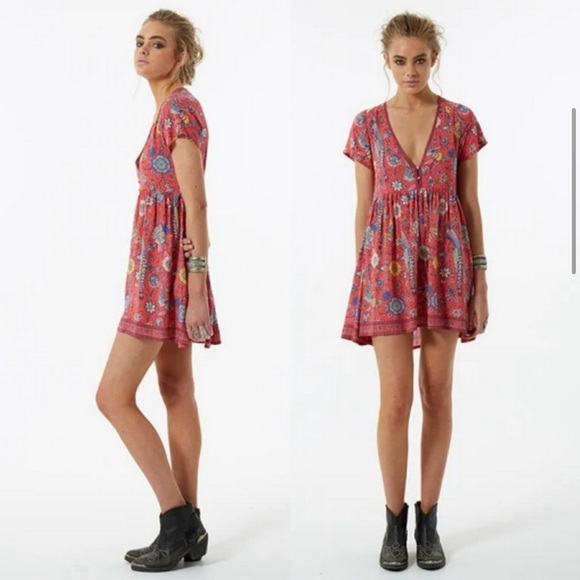 SPELL AND THE GYPSY COLLECTIVE RED
LOVEBIRD DRESS - Picture 4 of 12